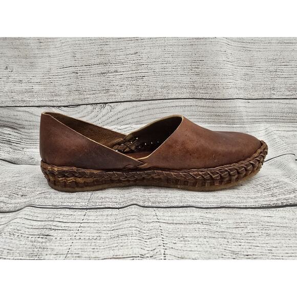 Mohinders Leather Flats - Picture 9 of 10